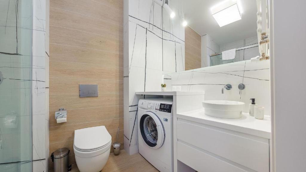 Apartamenty Kasprowicza 20A Klimatyzacja Basen Fintess Sauny Parking Bawialnia Zmywarkataras Wysoki Standard W Pelni Wyposazony 코워브제크 외부 사진