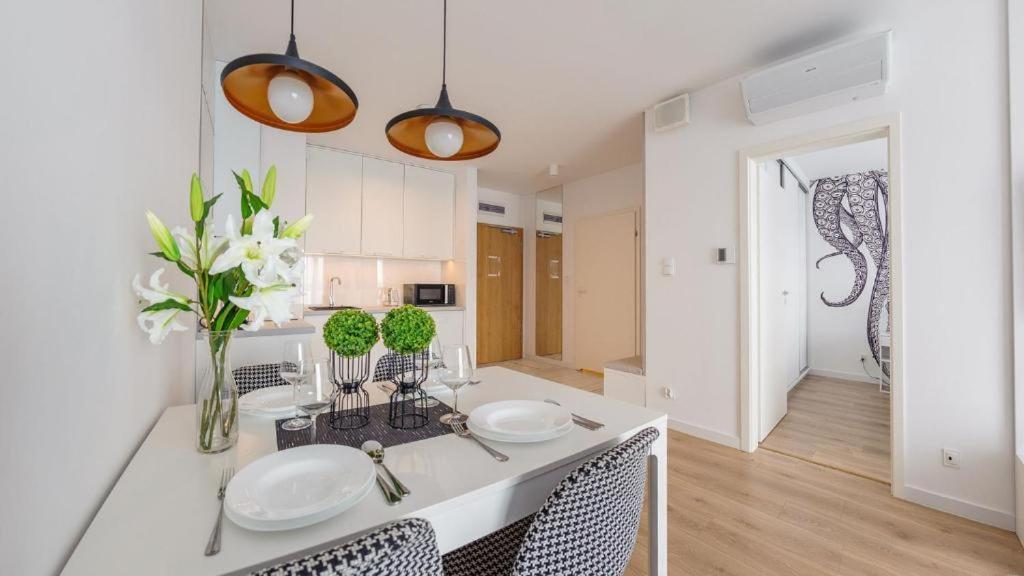 Apartamenty Kasprowicza 20A Klimatyzacja Basen Fintess Sauny Parking Bawialnia Zmywarkataras Wysoki Standard W Pelni Wyposazony 코워브제크 외부 사진